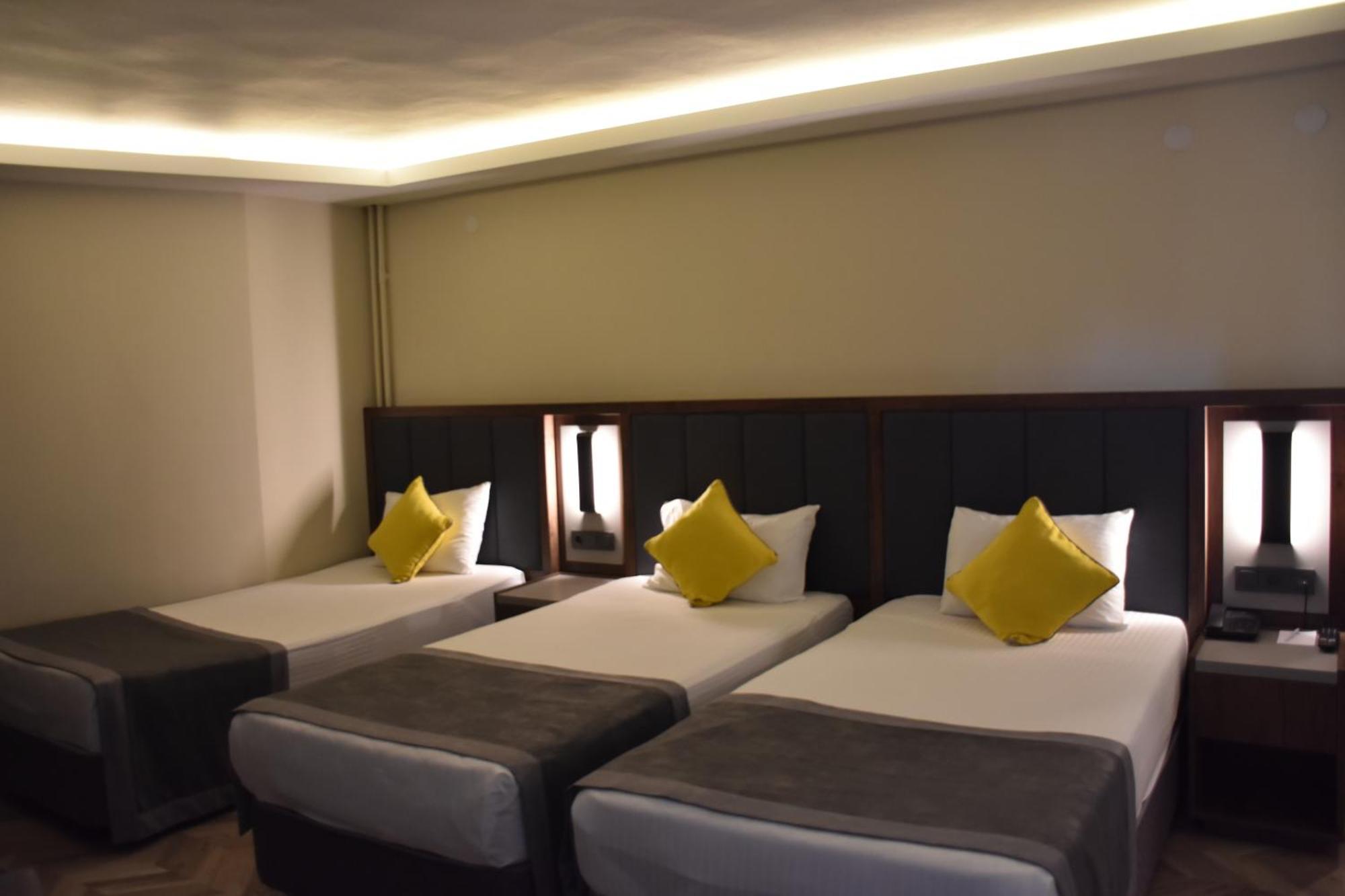 Hotel Uk 4*